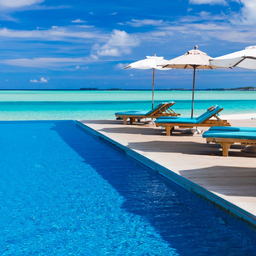 infinity-pool-g-136249763.jpg