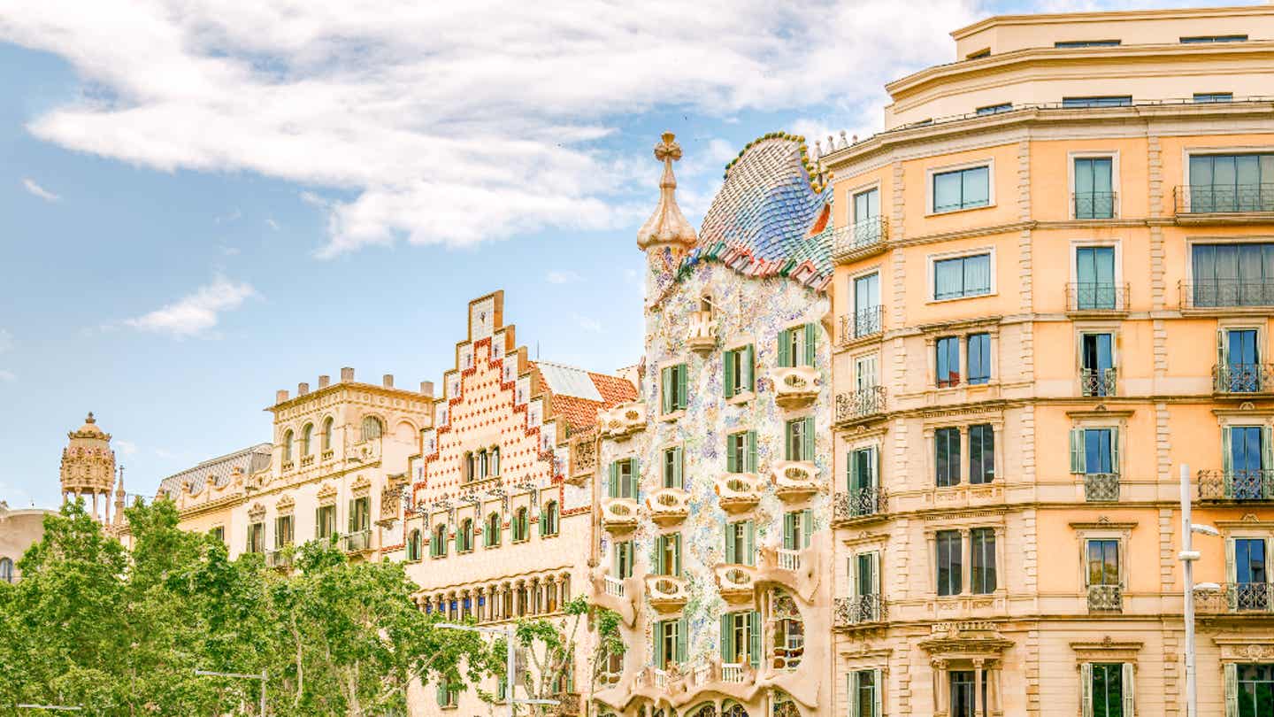 Fassade der Casa Batlló von Antoni Gaudí in Barcelona