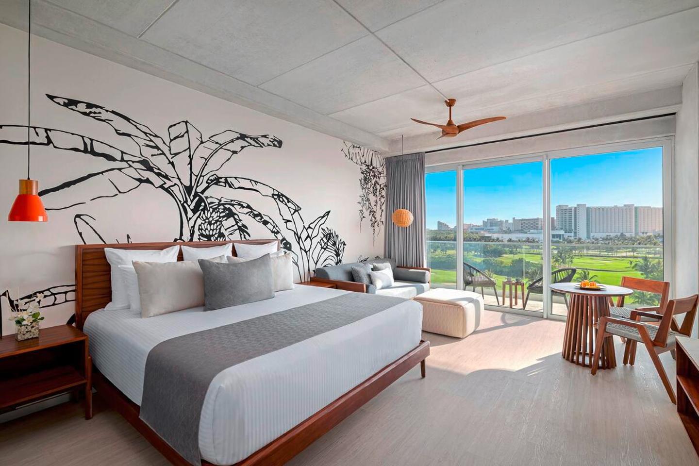 Wohnbeipsiel Juniorsuite Golf View