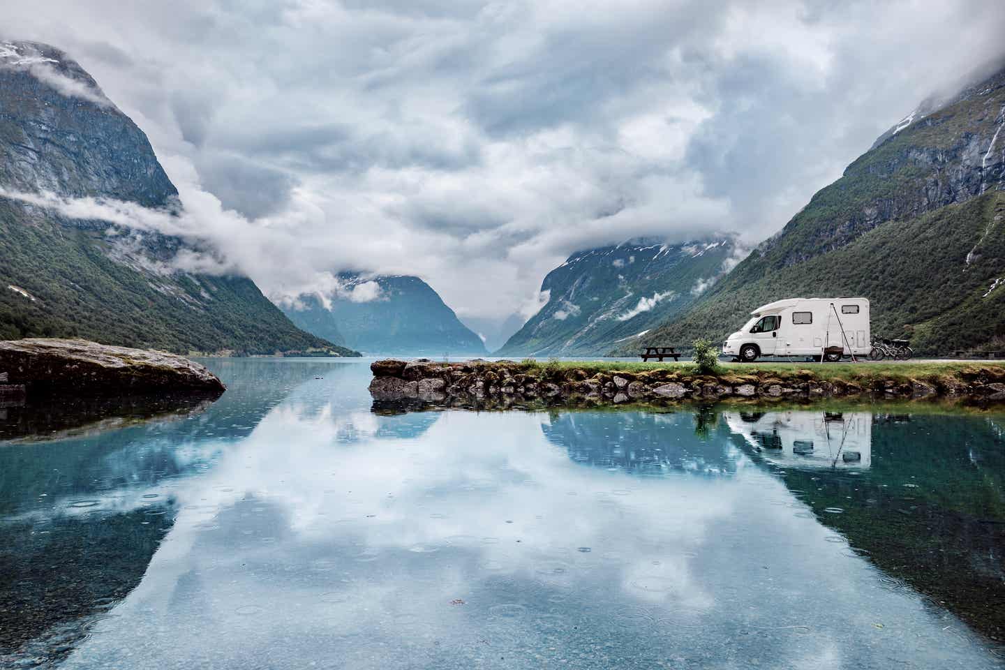 Coolcation-Check: mit dem Wohnmobil durch norwegische Fjorde cruisen!
