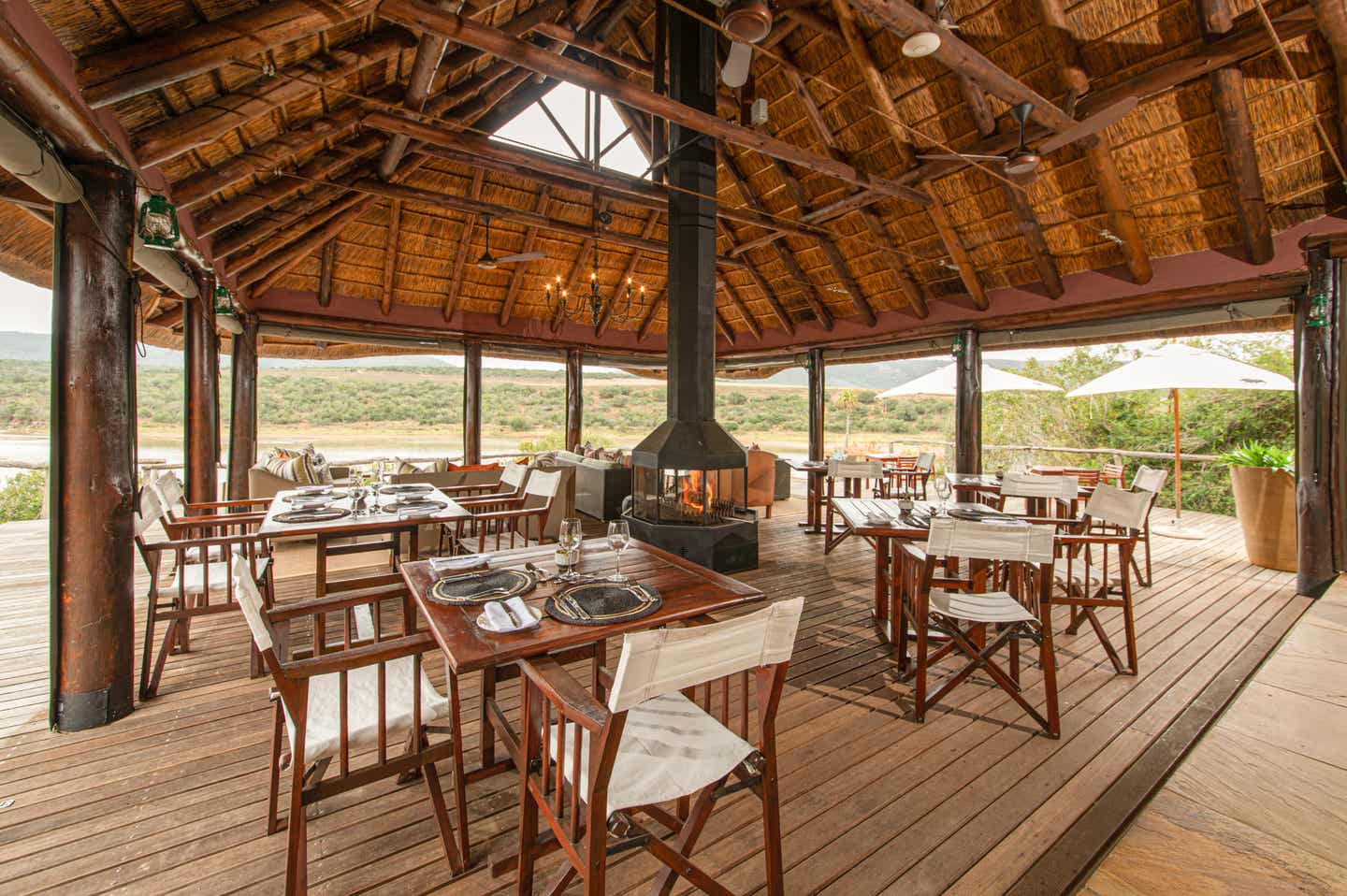 Pumba Private Game Reserve: Restaurant in der Natur