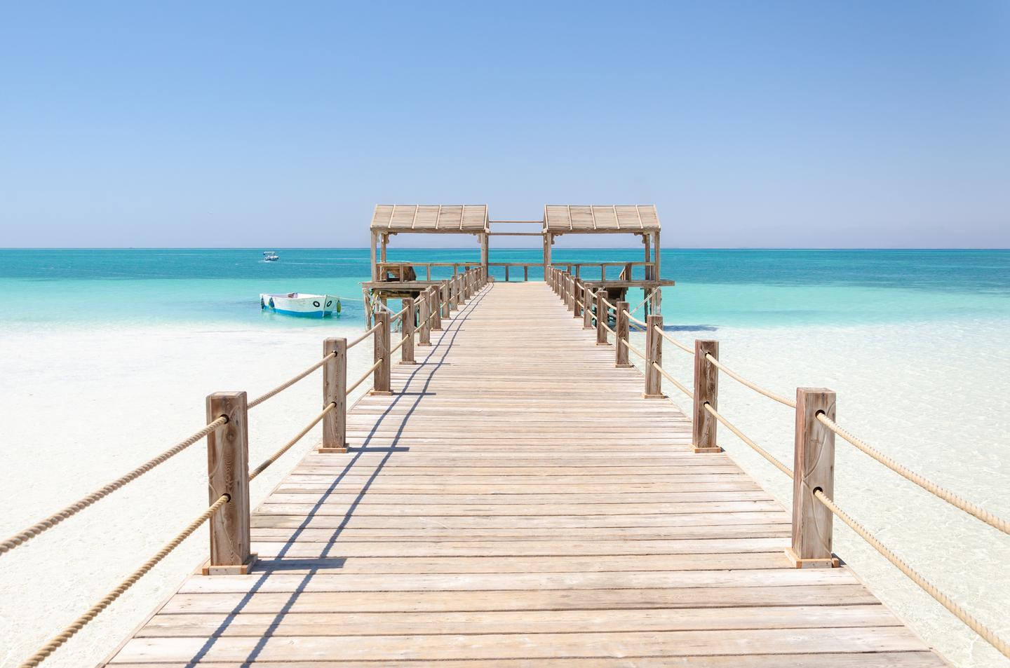 aegypten-hurghada-insel-giftun-pier-strand-g-2146175383.jpg