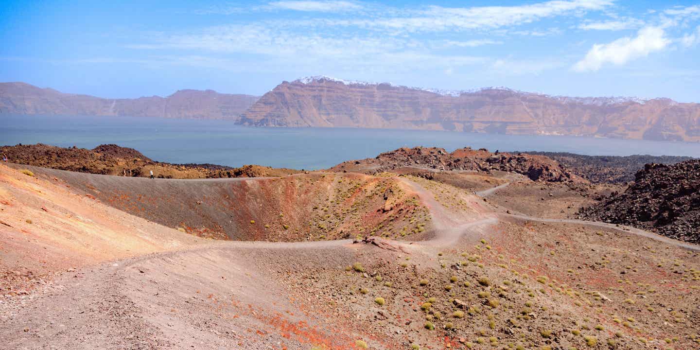 Die Vulkankrater auf Nea Kameni