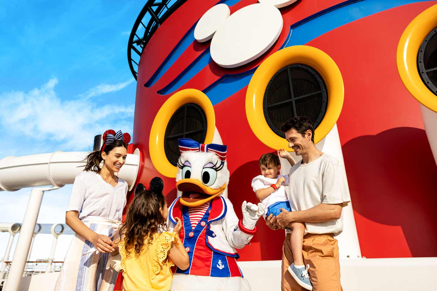 Disney Cruise Line: Daisy an Board