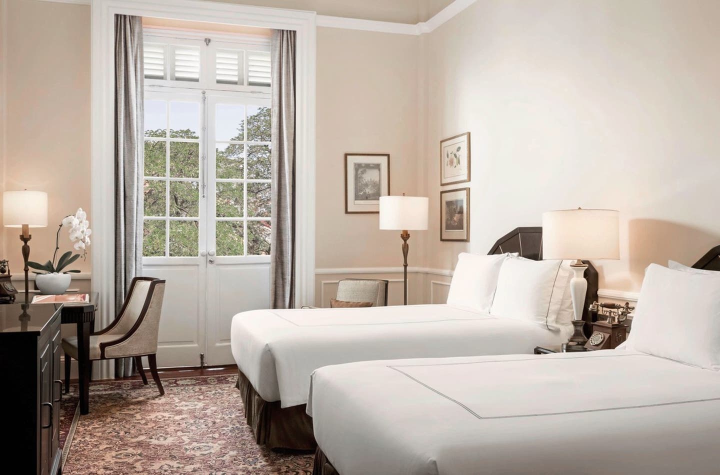 Landmark Room