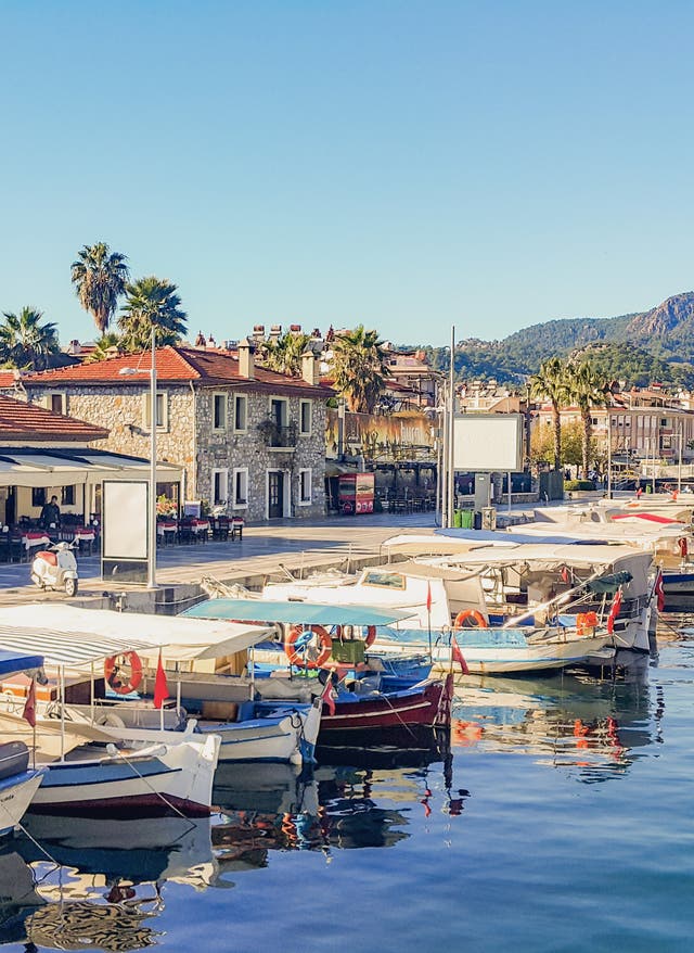 Türkische Ägäis Orte Hafen von Marina mit vielen Schiffen