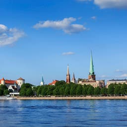 lettland-riga-stadtansicht-t-527676593.jpg