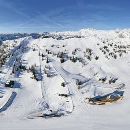 oesterreich-steiermark-tauplitz-skipisten-winter-panorama-g-1136875383.jpg