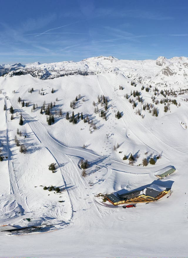 Zu den Angeboten Winterurlaub in Österreich - Skipiste in der Steiermark