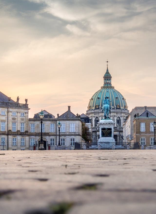 Rundreise buchen Amalienborg Palast in Kopenhagen