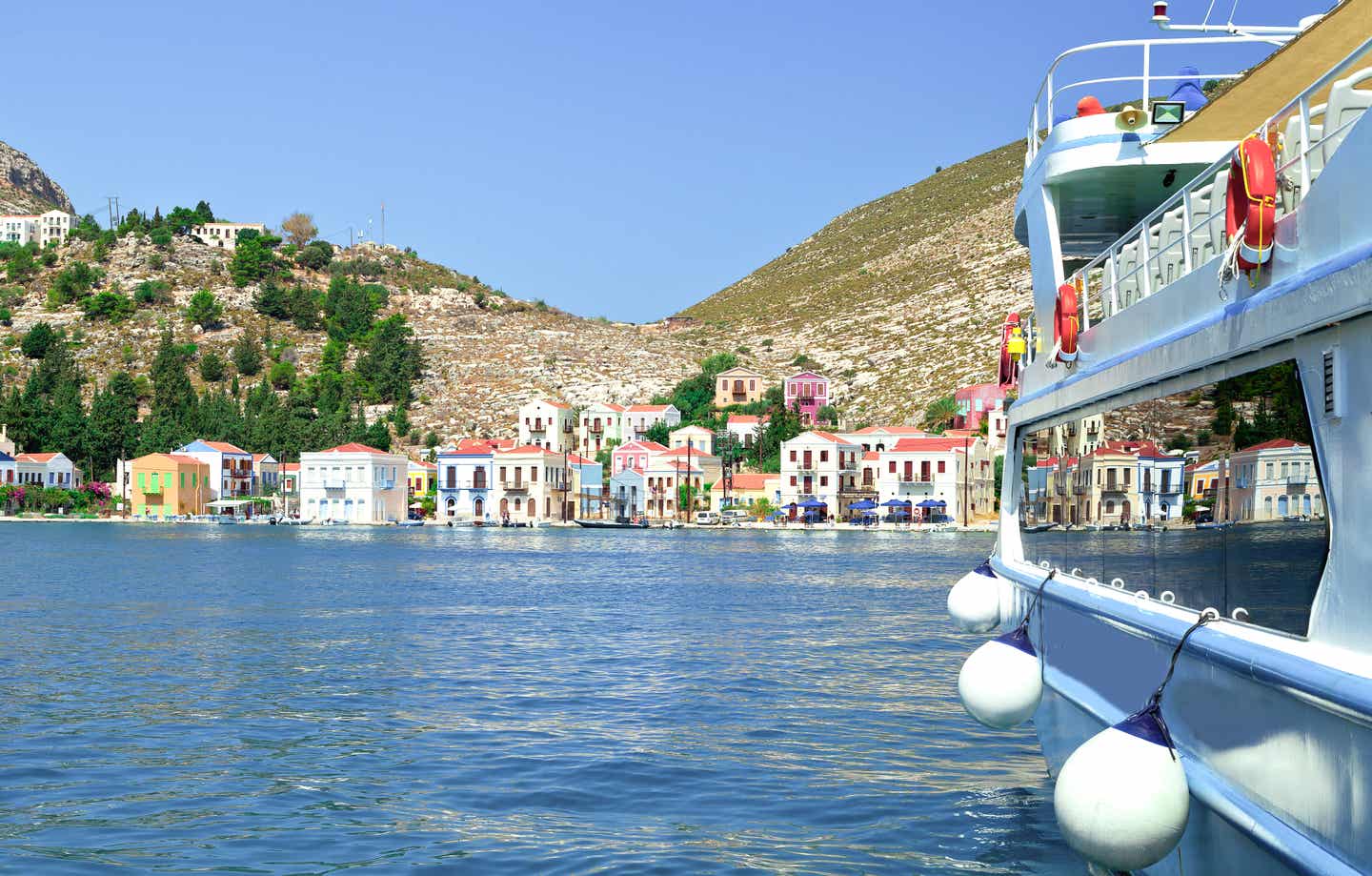 Ob Kreta oder Rhodos: Blick auf den Inselhafen Megisti