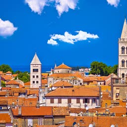 kroatien-dalmatien-zadar-stadtbild-klein-g-913453452.jpg