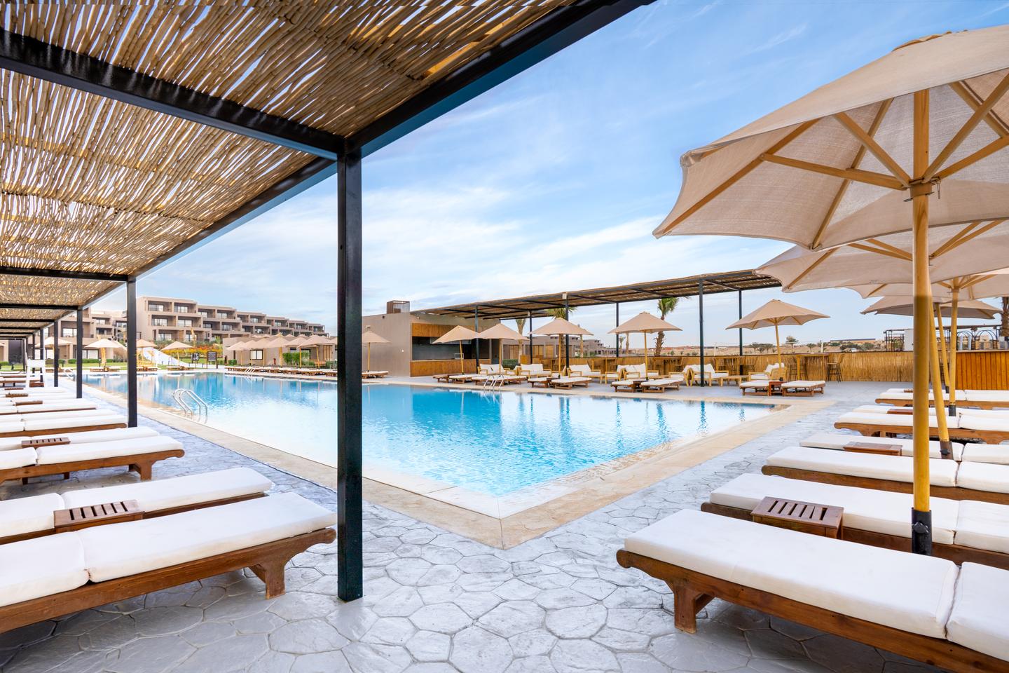 Poolbereich Sentido Naga Bay