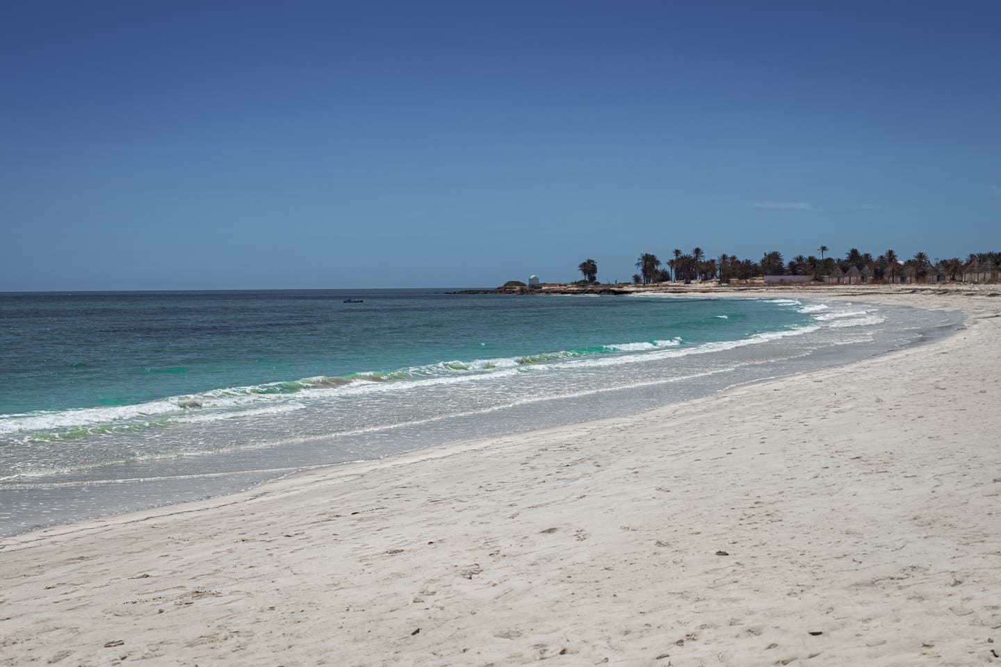 Die beste Reisezeiten Tunesiens am Sandstrand auf Djerba genießen