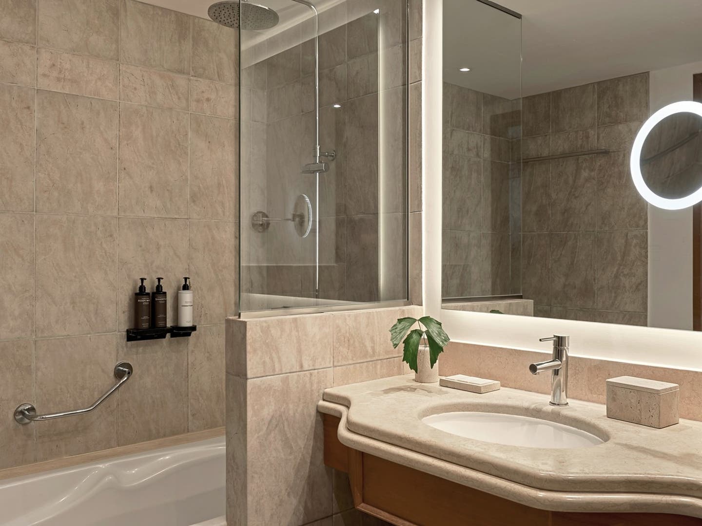 Wohnbeispiel Doppelzimmer Badezimmer