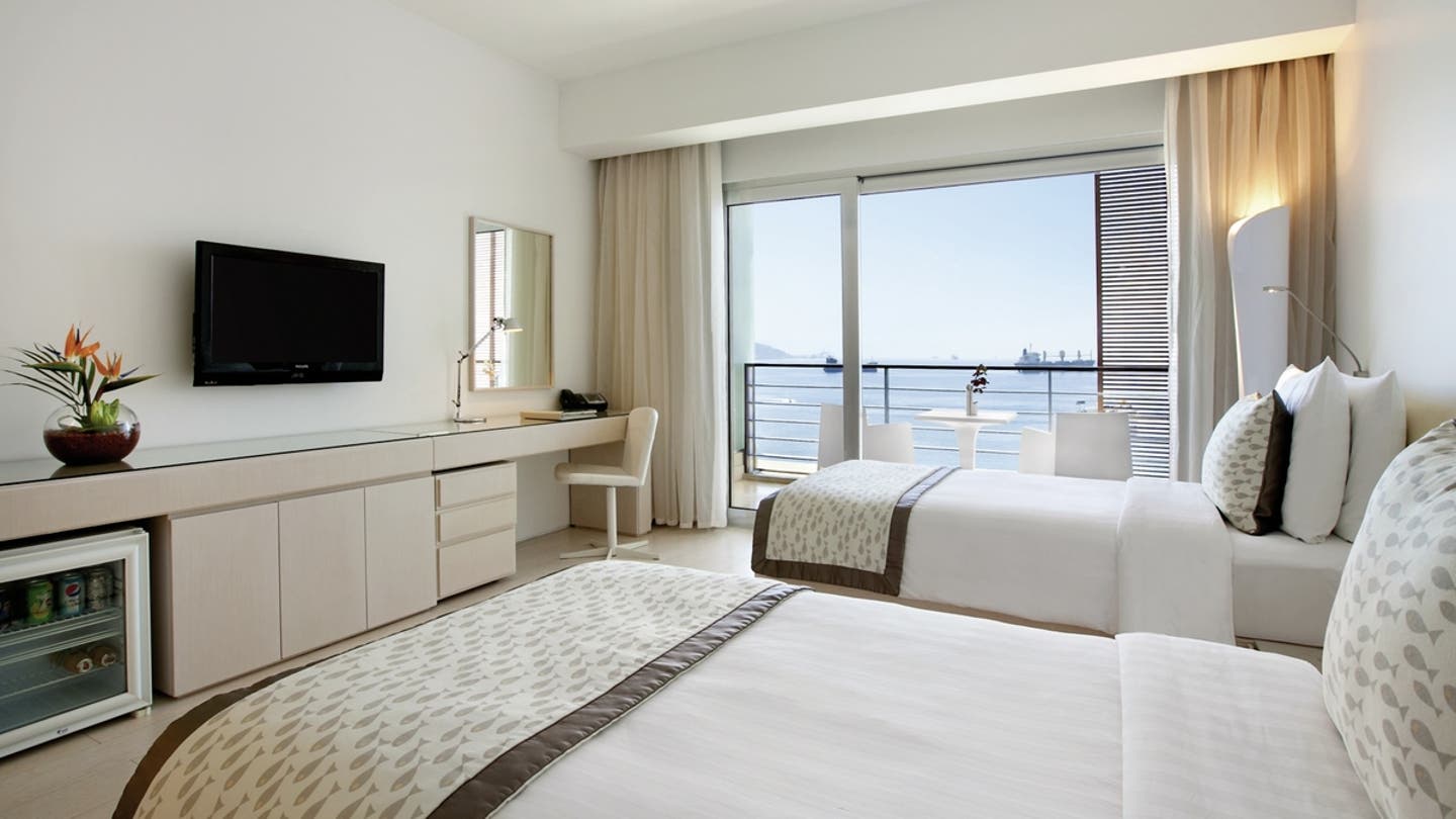 Wohnbeispiel Premier Panoramic Club Room