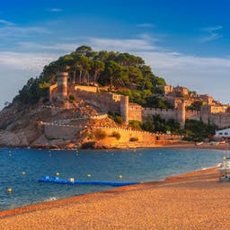 spanien-costa-brava-tossa-de-mar-klein-g-509717426.jpg