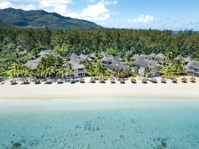 Luftbild des Resorts vom Meer aus aufgenommen