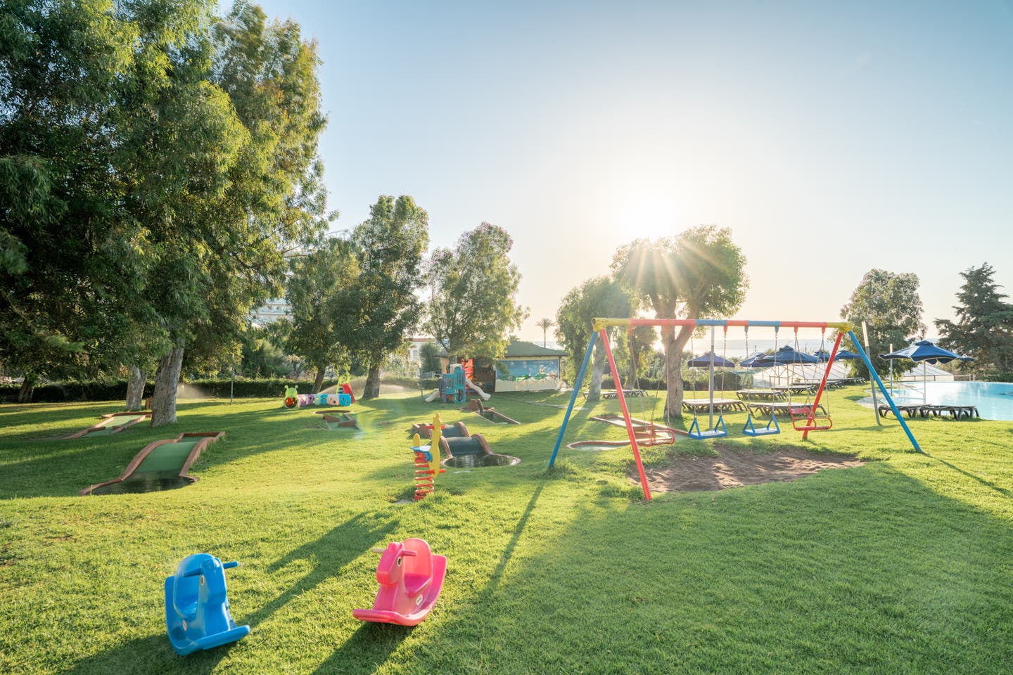 Spielplatz am Strand des Calypso Beach