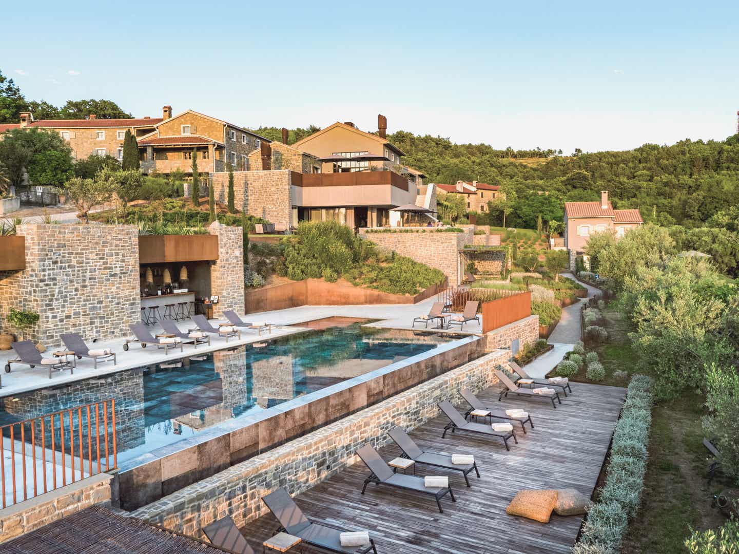 Schönste Hotels Kroatien, San Canzian Village & Hotel Blick auf Pool