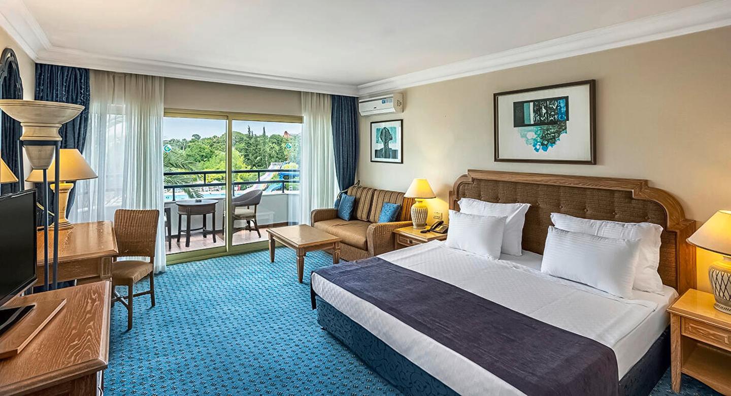 Wohnbeispiel Doppelzimmer Komfort Standard Poolblick