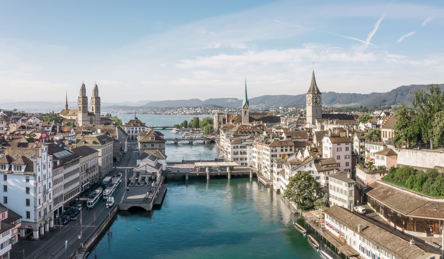 Zürich Sehenswürdigkeiten: Fluss Limmat in der Stadt Zürich