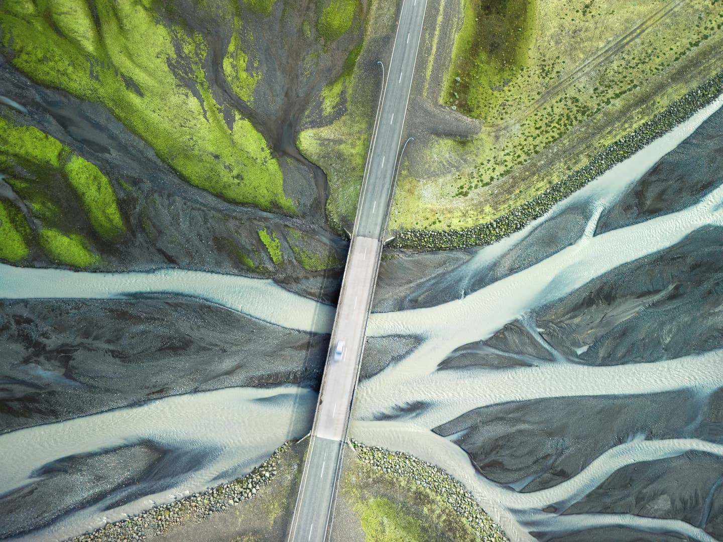 Rundreisen über die Insel Island mit dem Auto  Rundreisen über die Insel Island mit dem Auto