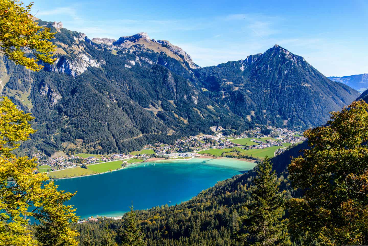 Tirol: Achensee von oben