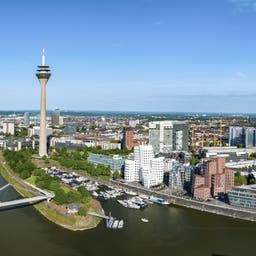 deutschland-duesseldorf-skyline-g-1495112043.jpg
