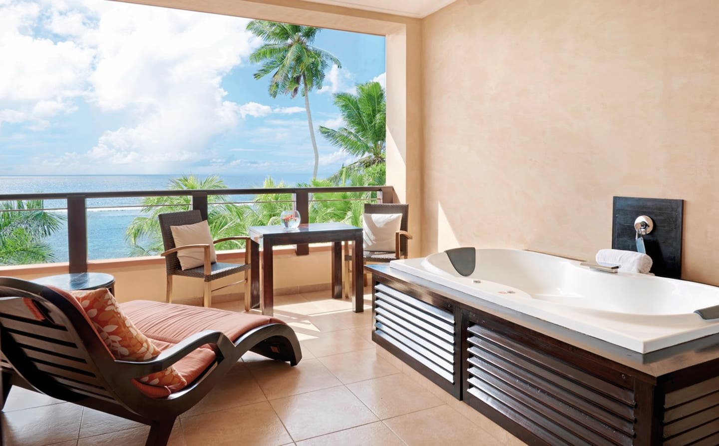 Wohnbeispiel Kind Premium with Ocean View with Jacuzzi