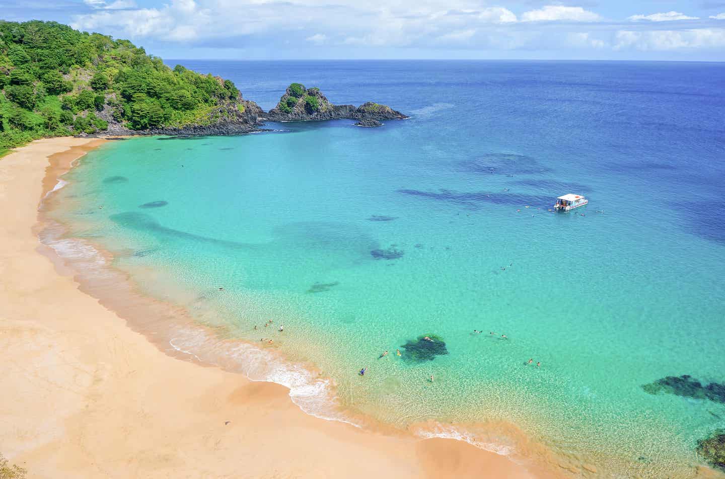Brasiliens Strände: Praia do Sancho Strand