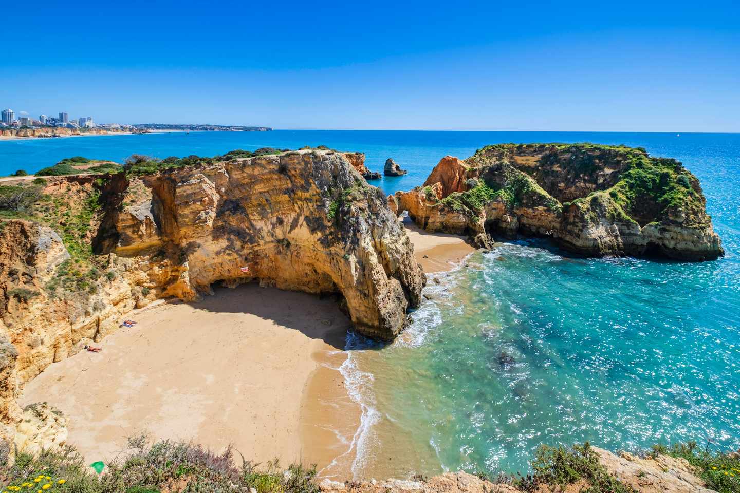 portugal-algarve-praia-joao-de-arens-bucht-felsklippen-naturbogen-g-2202772082.jpg