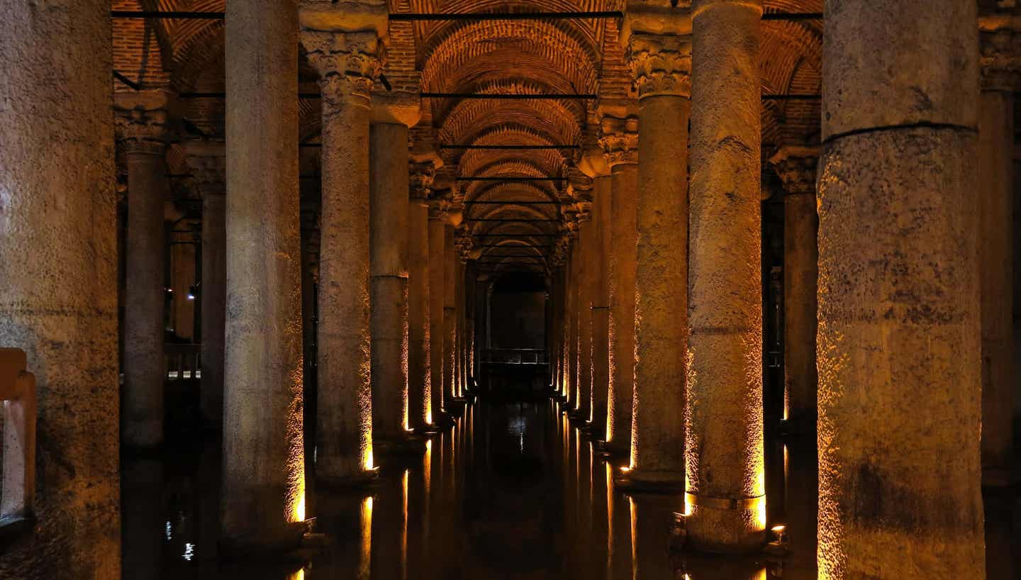 Die Cisterna Basilica: Istanbuls Sehenswürdigkeit