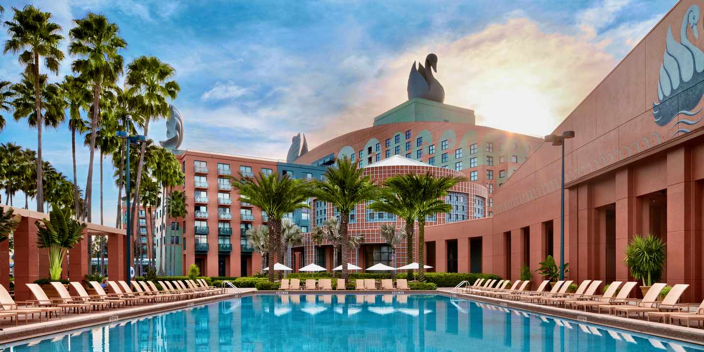 Der große Pool im Walt Disney World Swan Hotel