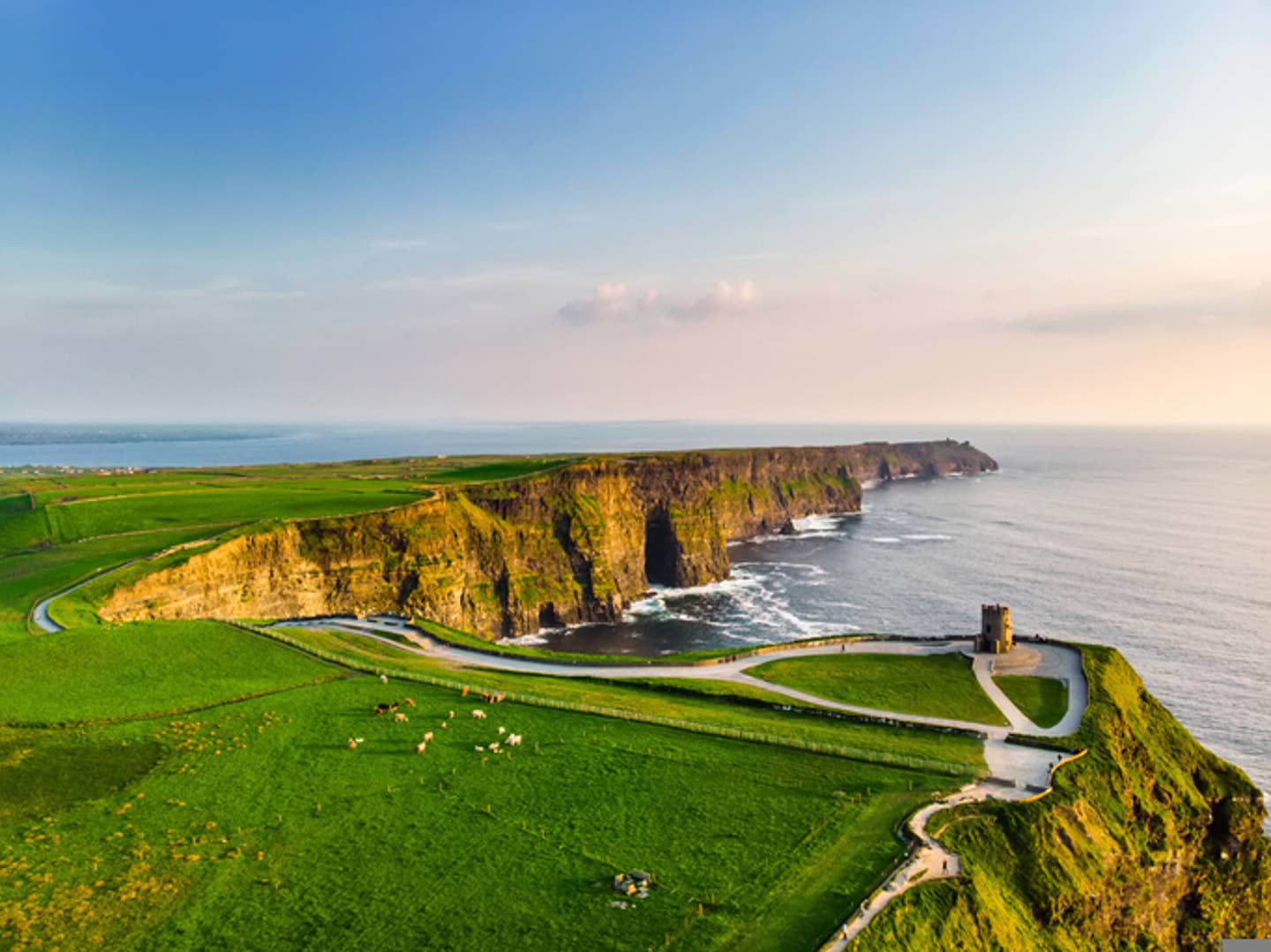 Rundreisen Irland: die beeindruckenden Klippen von Moher in Irland