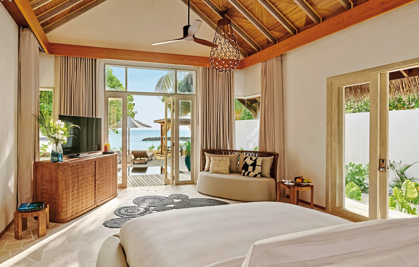 Beach Sunrise Villa with Pool