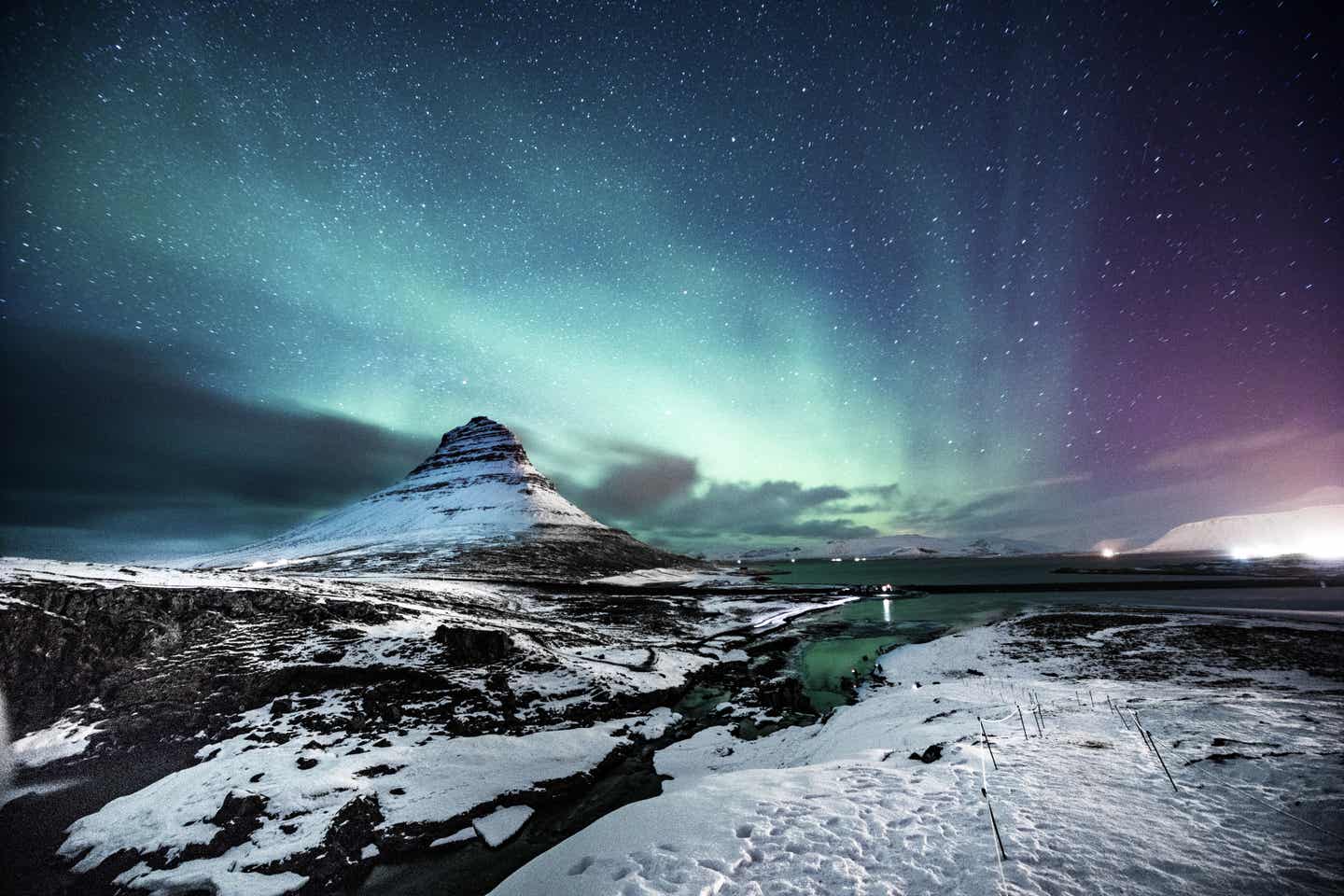 Nordlicht in Berg Kirkjufell Island 