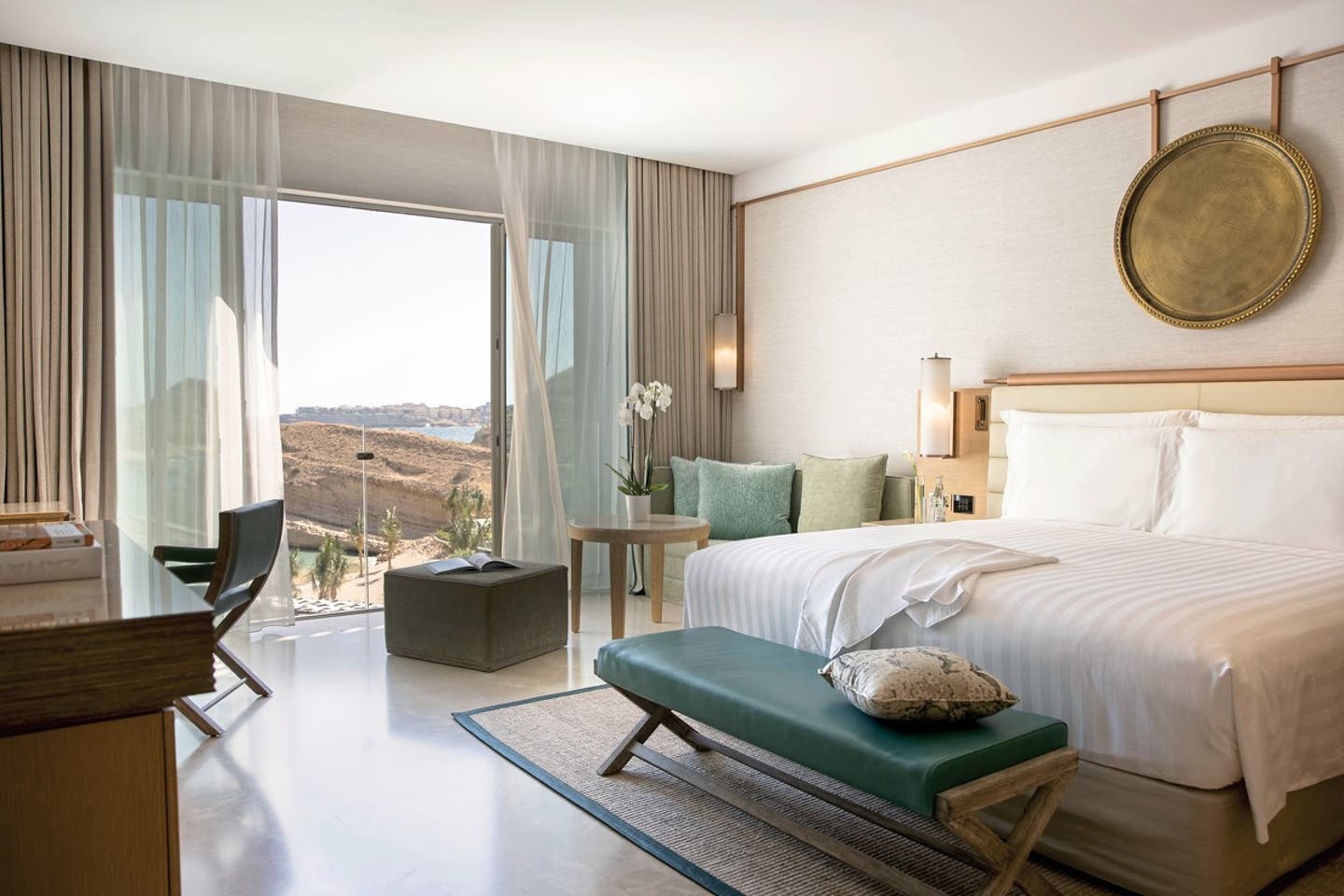 Deluxe Ocean Room