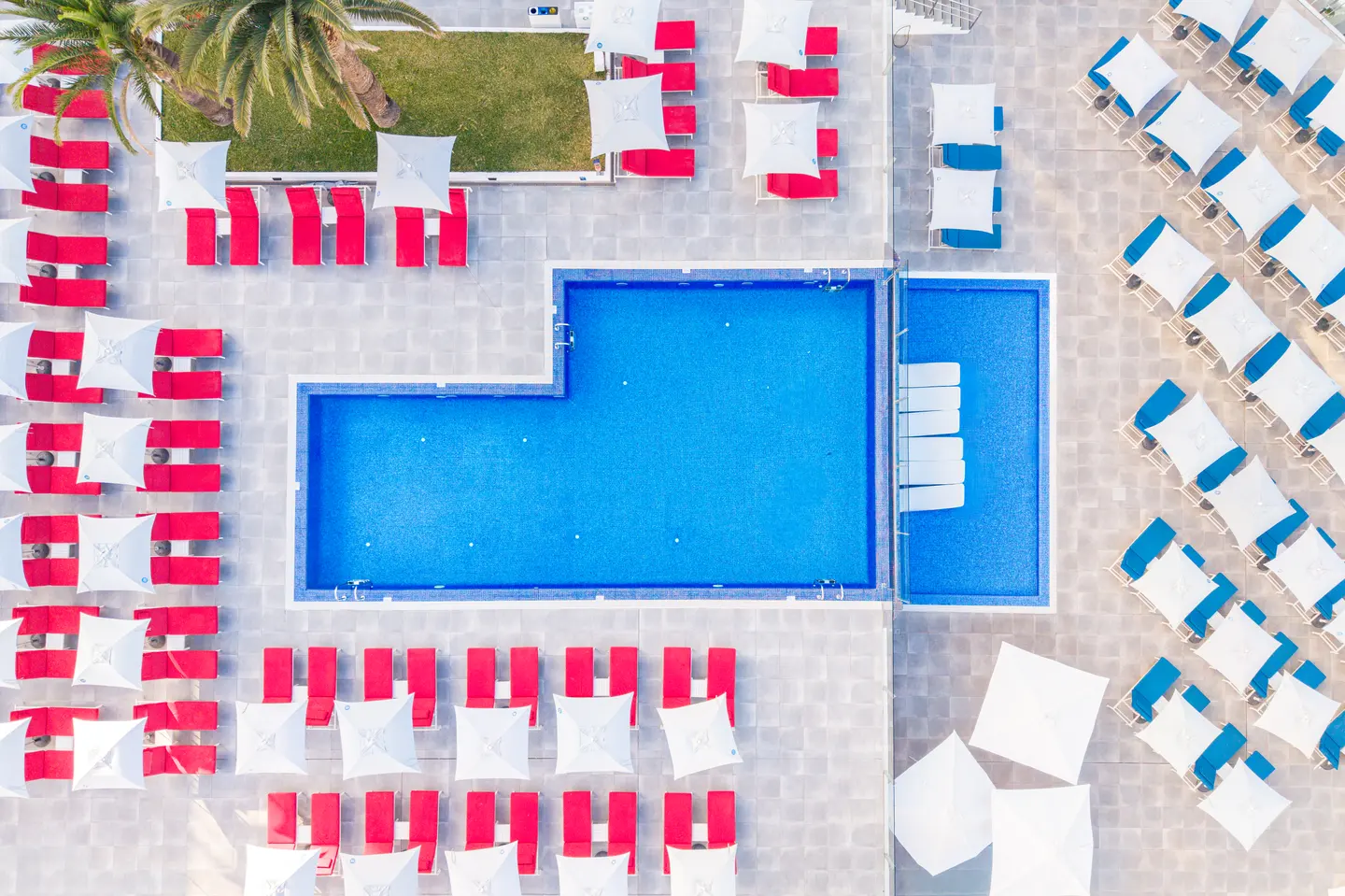 Topshot Drohne Pool