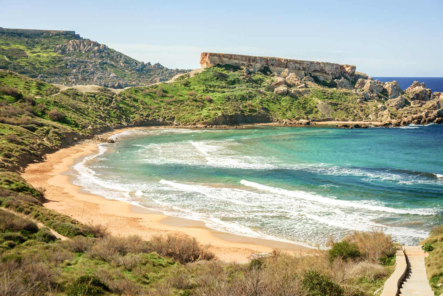 Die beste Reisezeit für Maltas Strand an der Riviera