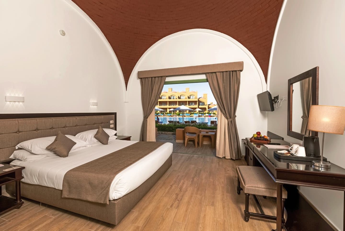 Wohnbeispiel Doppelzimmer Poolblick