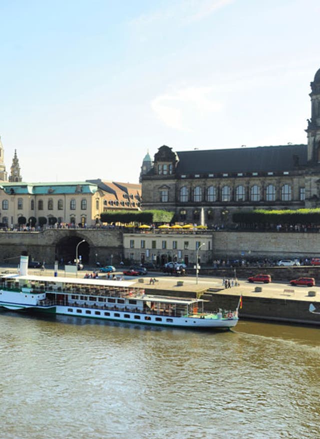 Zu den Angeboten Hotels in Dresden - Stadtansicht