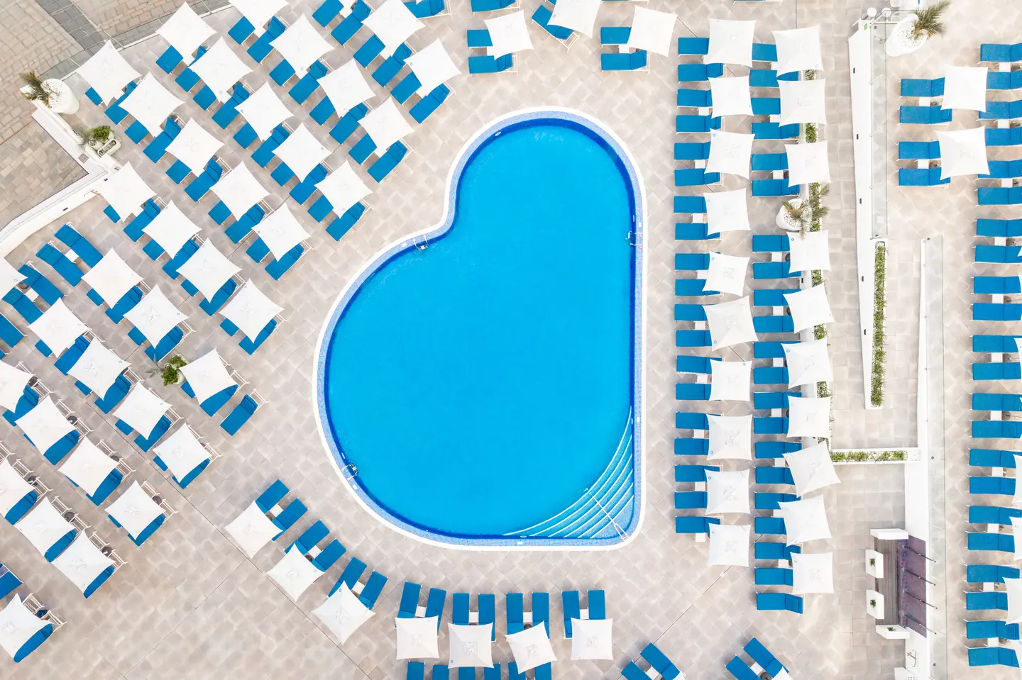 Drohnenbild Pool