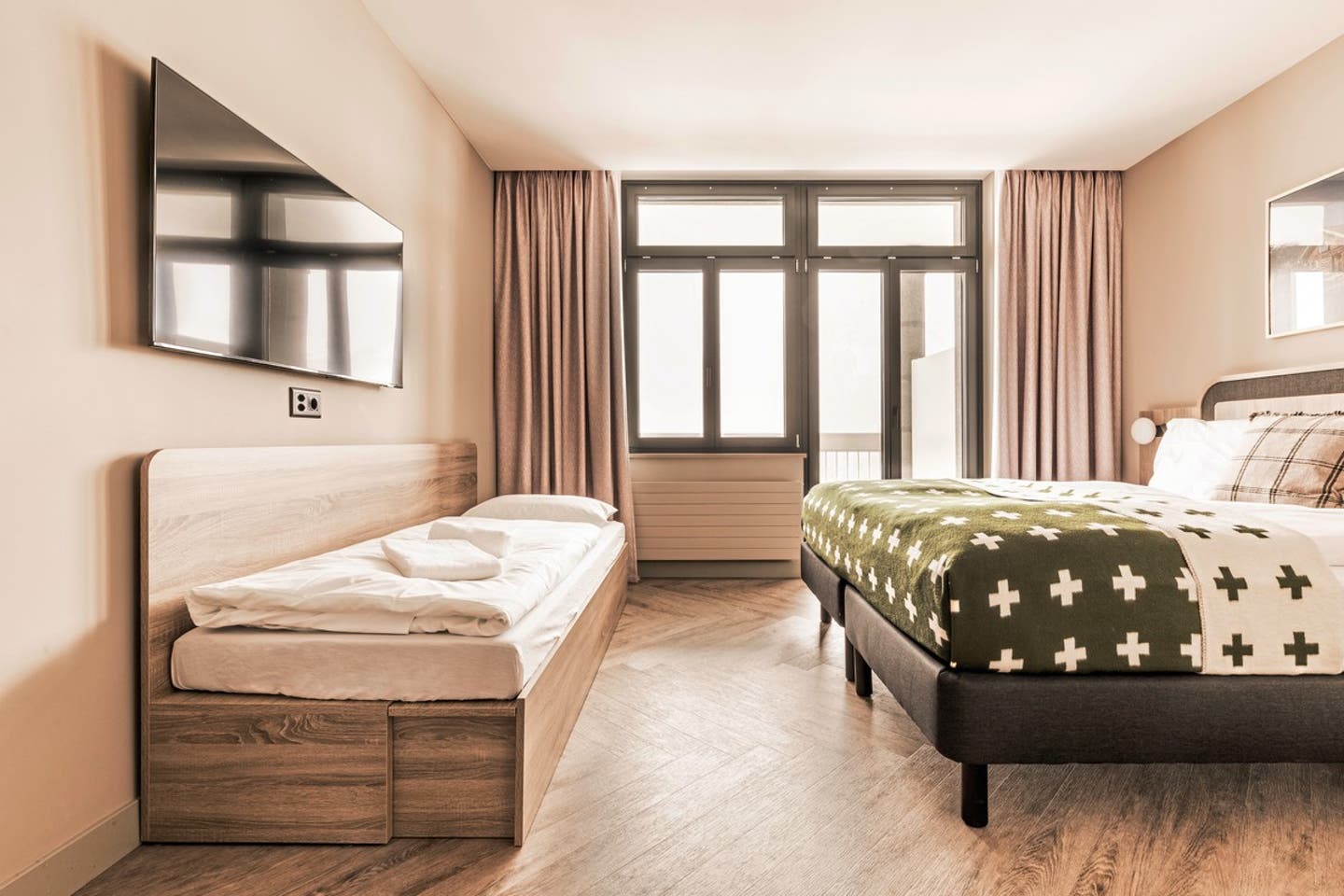 Wohnbeispiel Doppelzimmer Maxi Triple Bergblick