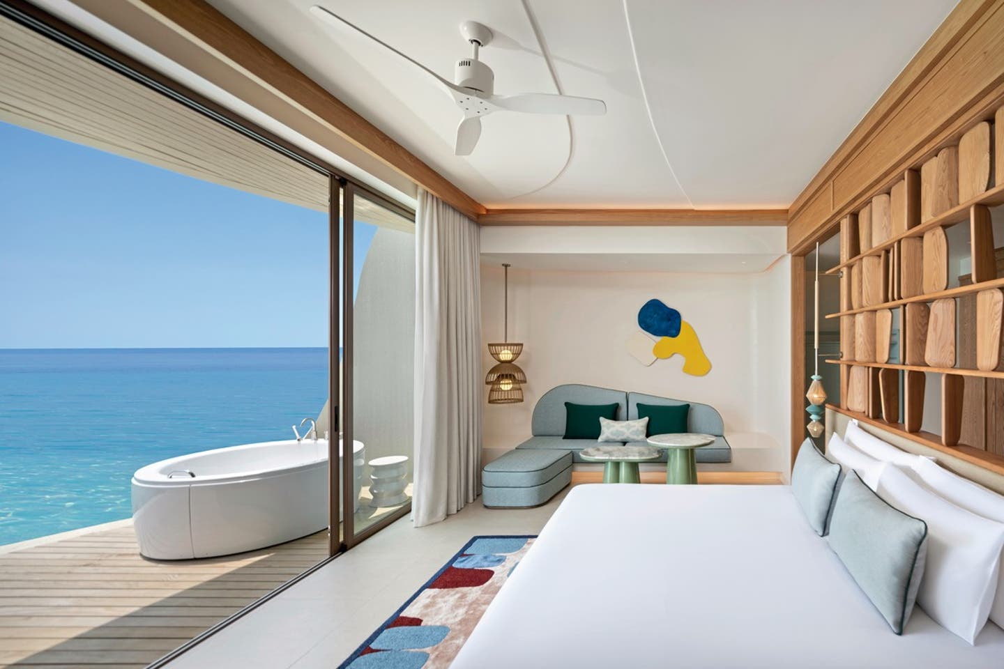 Wohnbeispiel One-Bedroom Overwater Villa with Jacuzzi