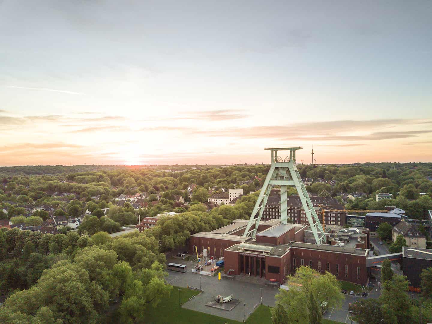 Der Förderturm der Zeche Zollverein in Essen