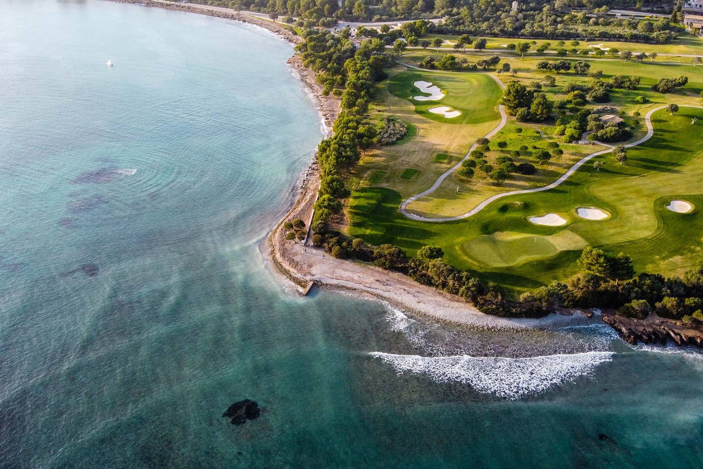 Golfurlaub auf Mallorca: Golfplatz an der Küste