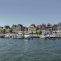 deutschland-schleswig-holstein-travemuende-wasseransicht-g-1341823375.jpg