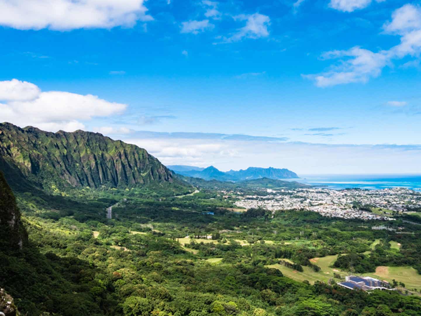 Panoramaausblick vom Nu‘uanu Pali Lookout