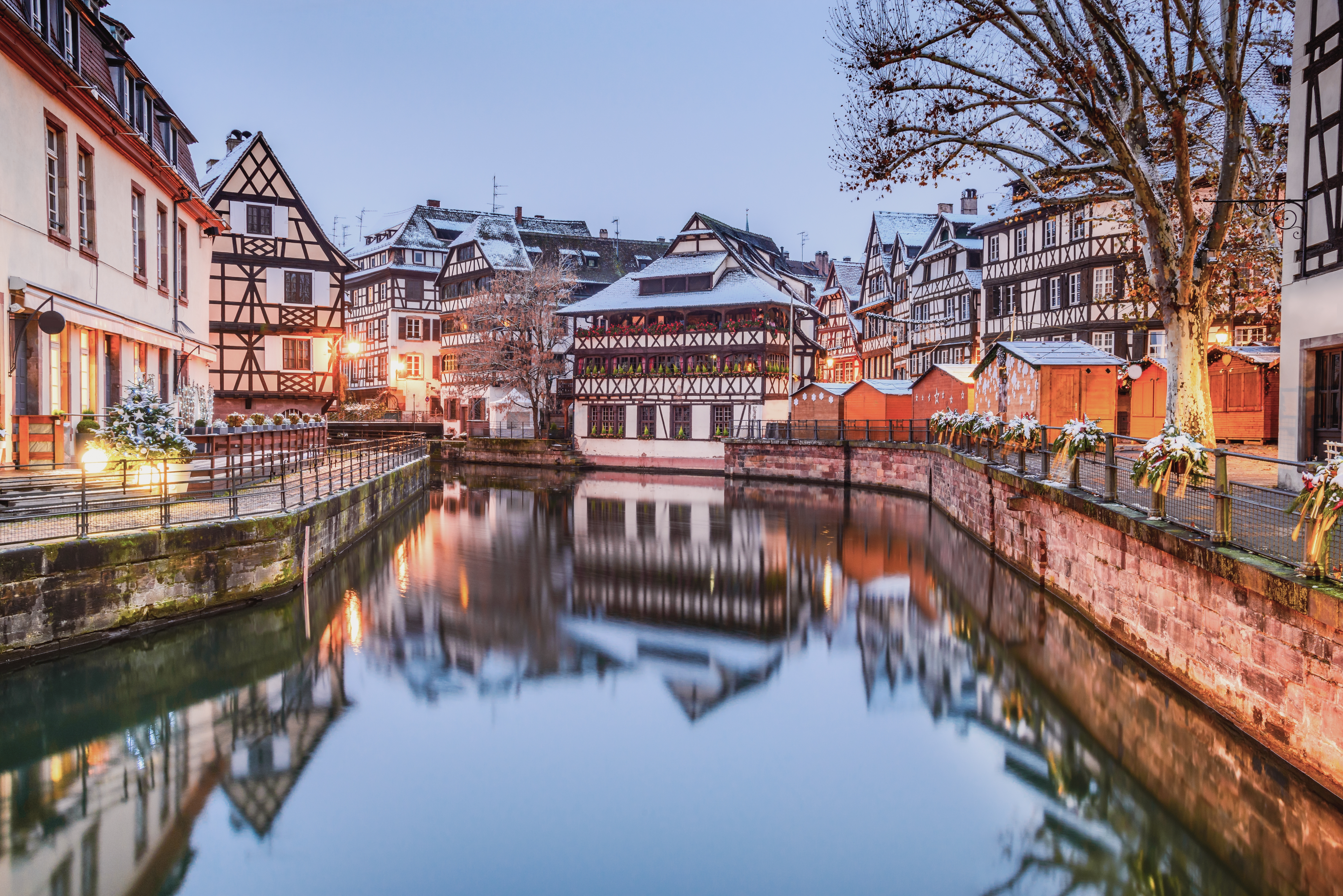 Winter in the City - Städtereisen im Winter Strassburg am Wasser